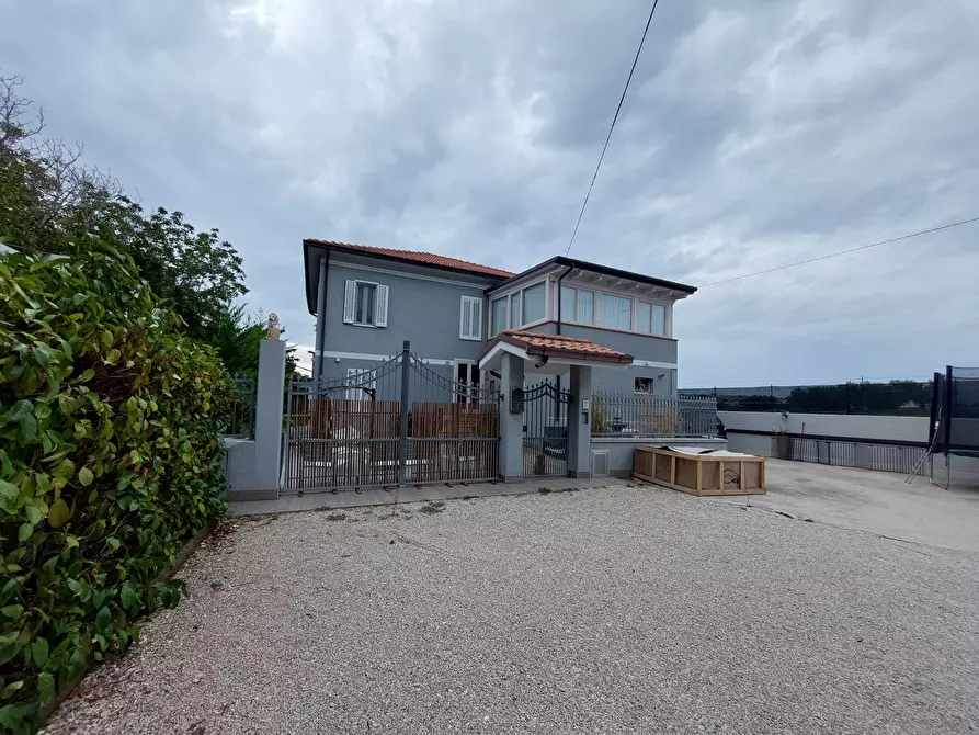 Immagine 41 di Casa indipendente in vendita  in Via Balifieri, 50 a Mosciano Sant'angelo