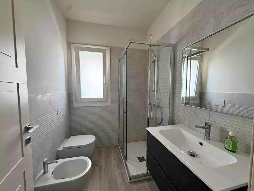 Immagine 12 di Appartamento in vendita  in Via Isonzo, snc a Tortoreto