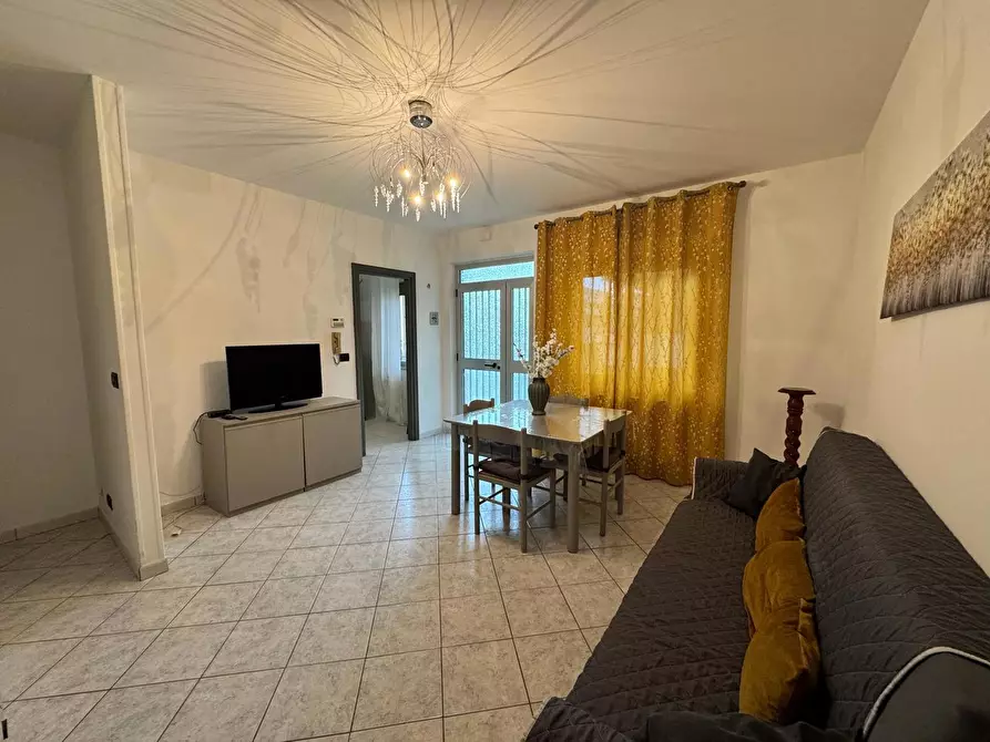 Immagine 2 di Appartamento in vendita  in Via Nazionale Adriatica, 143 a Roseto Degli Abruzzi