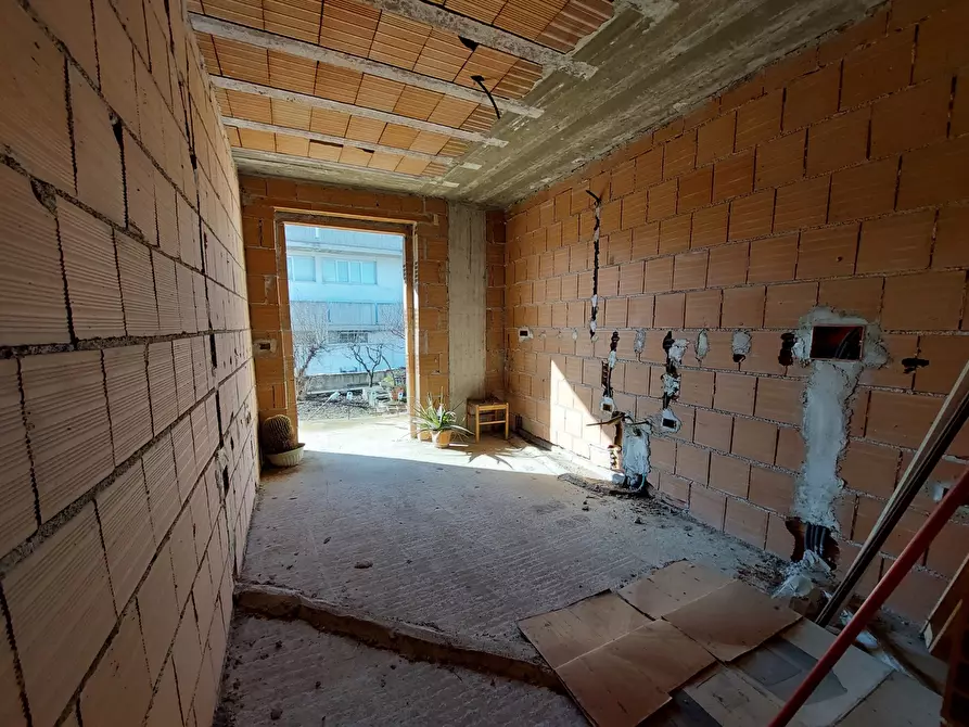 Immagine 6 di Casa bifamiliare in vendita  in Via Cristoforo Colombo, 3 a Sant'omero