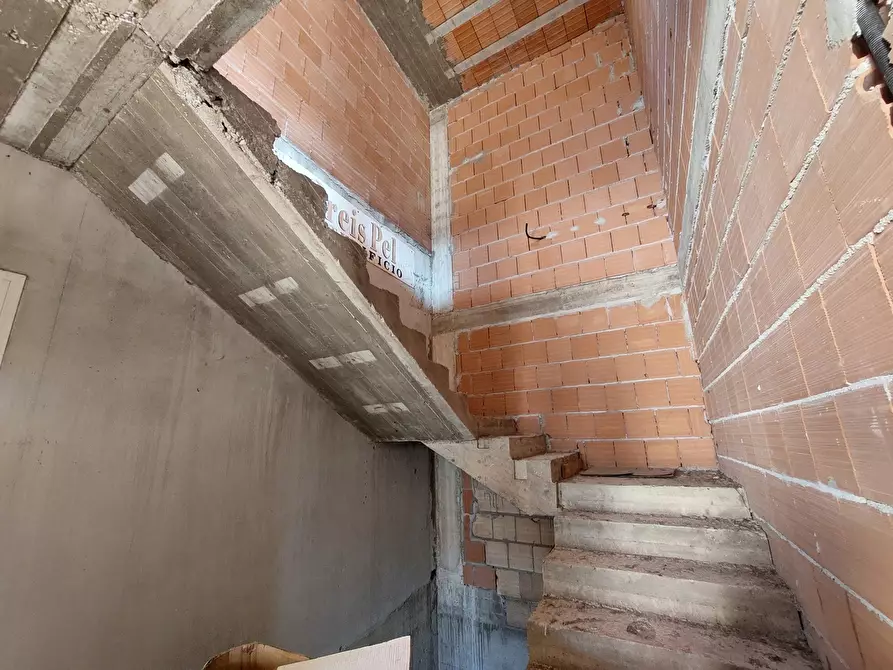 Immagine 3 di Casa bifamiliare in vendita  in Via Cristoforo Colombo, 3 a Sant'omero