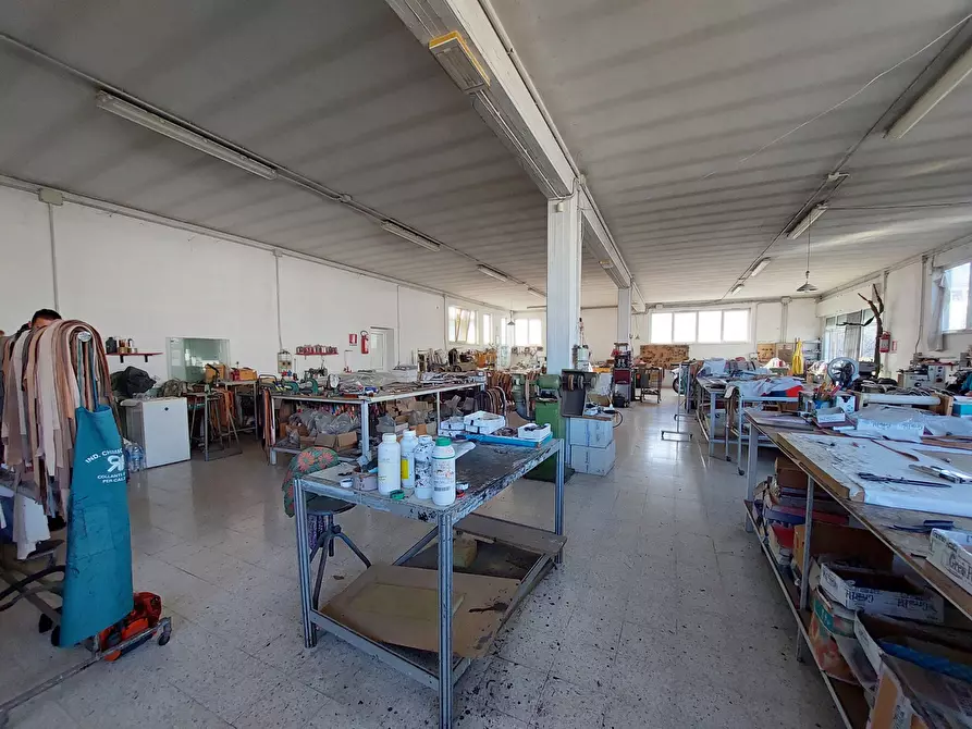 Immagine 9 di Capannone industriale in vendita  in Via Magellano, 4 a Sant'omero