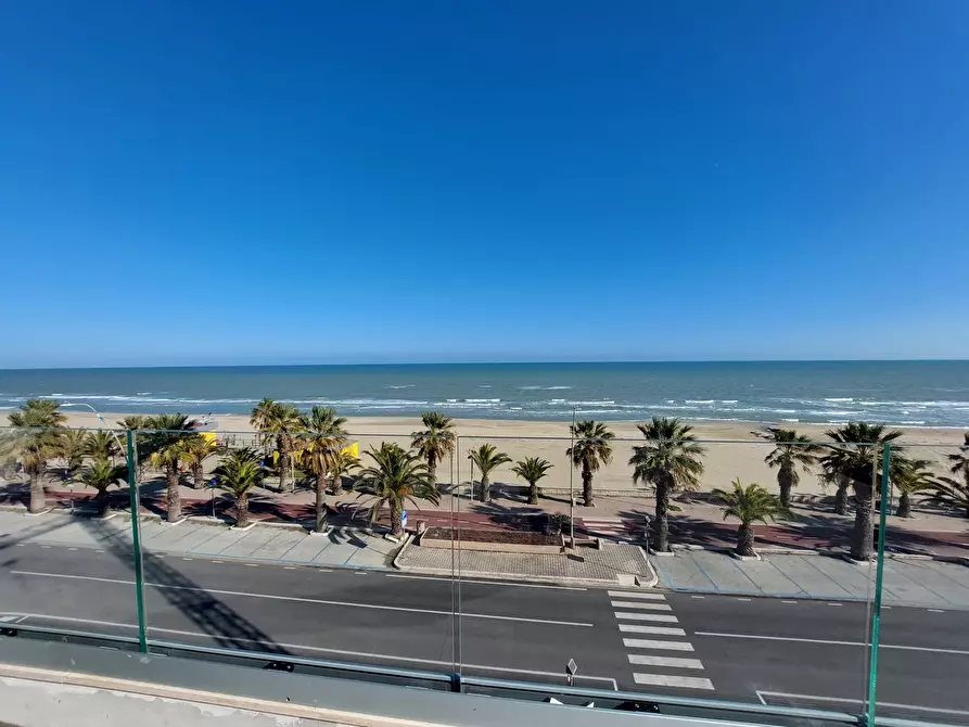 Immagine 1 di Attico in vendita  in Via Lungomare Sirena, 618 a Tortoreto