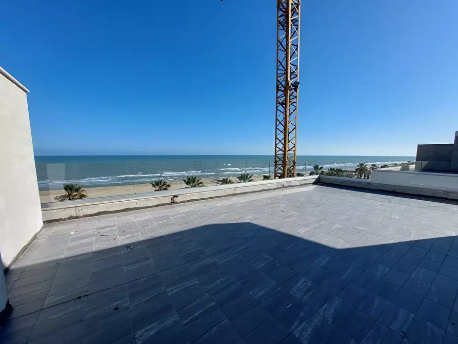 Immagine 2 di Attico in vendita  in Via Lungomare Sirena, 618 a Tortoreto