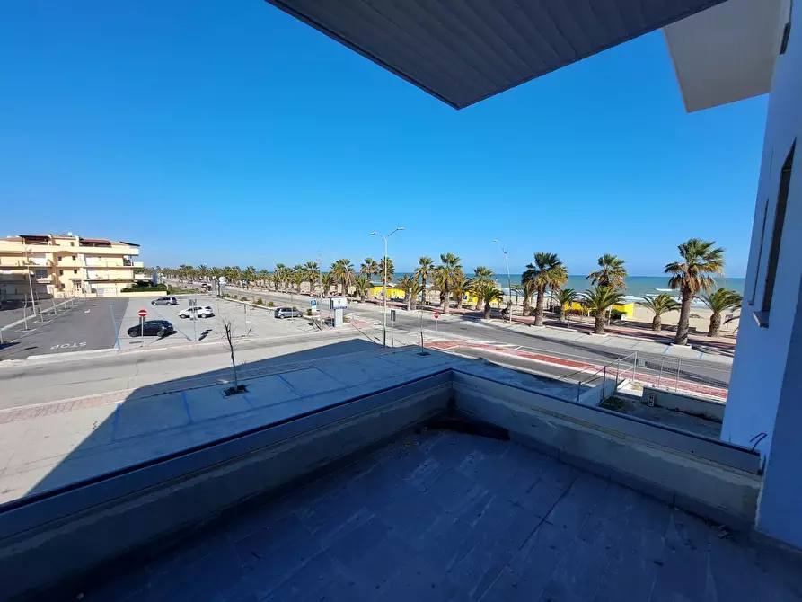 Immagine 7 di Appartamento in vendita  in Via Lungomare Sirena, 618 a Tortoreto
