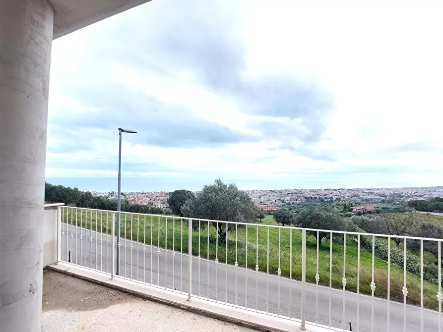 Immagine 21 di Villa in vendita  in Via Vascello, 17 a Tortoreto