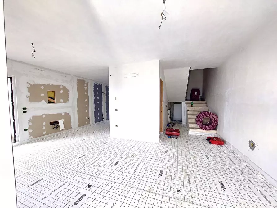 Immagine 8 di Villa in vendita  in Via Vascello, 17 a Tortoreto