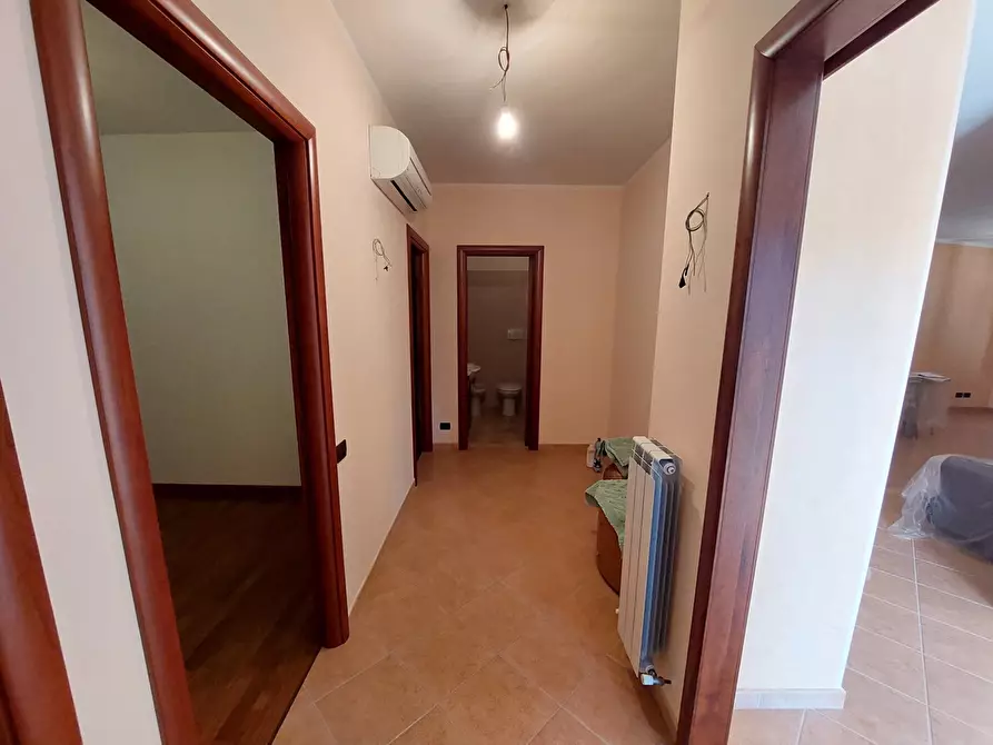 Immagine 10 di Appartamento in vendita  in Via Garibaldi, 5 a Mosciano Sant'angelo