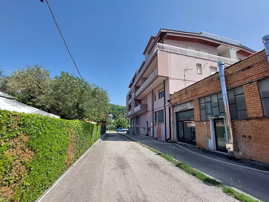 Immagine 12 di Appartamento in vendita  in Via Piane, snc a Montorio Al Vomano