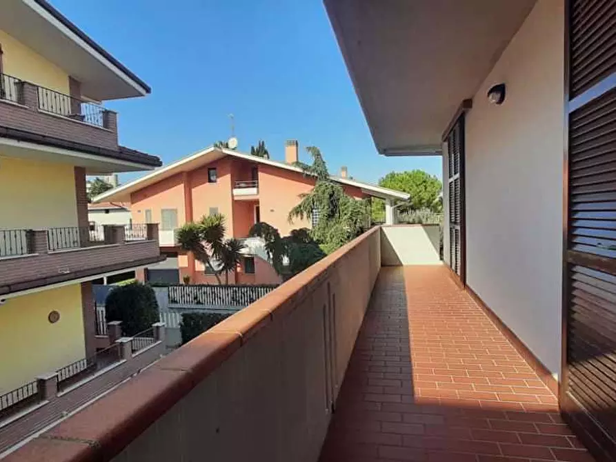 Immagine 10 di Casa bifamiliare in vendita  in Via della Repubblica, 26 a Tortoreto