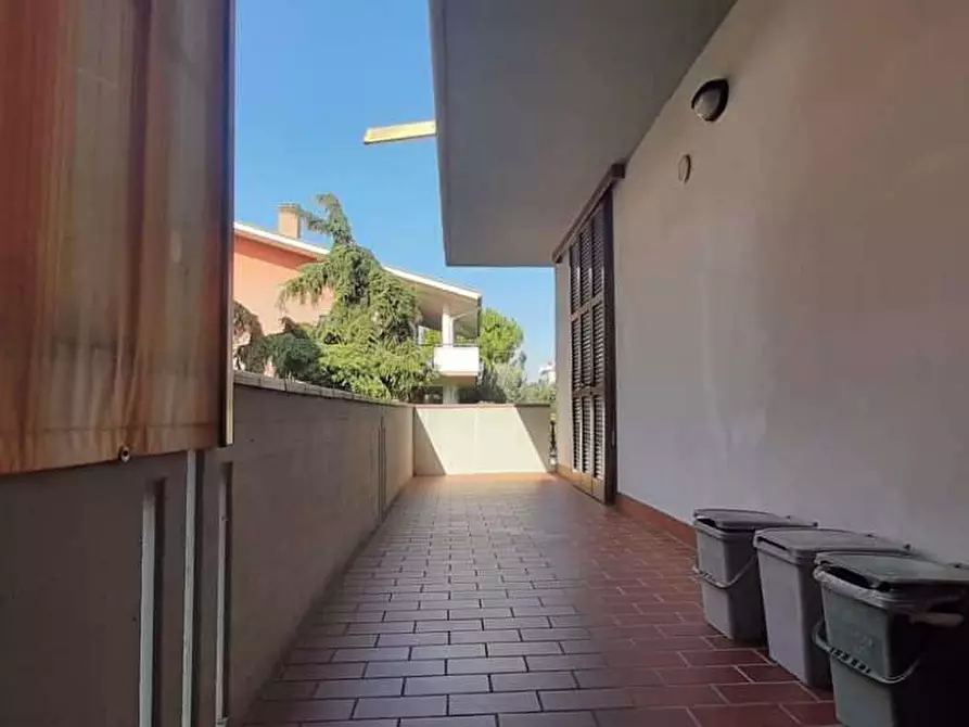 Immagine 11 di Casa bifamiliare in vendita  in Via della Repubblica, 26 a Tortoreto
