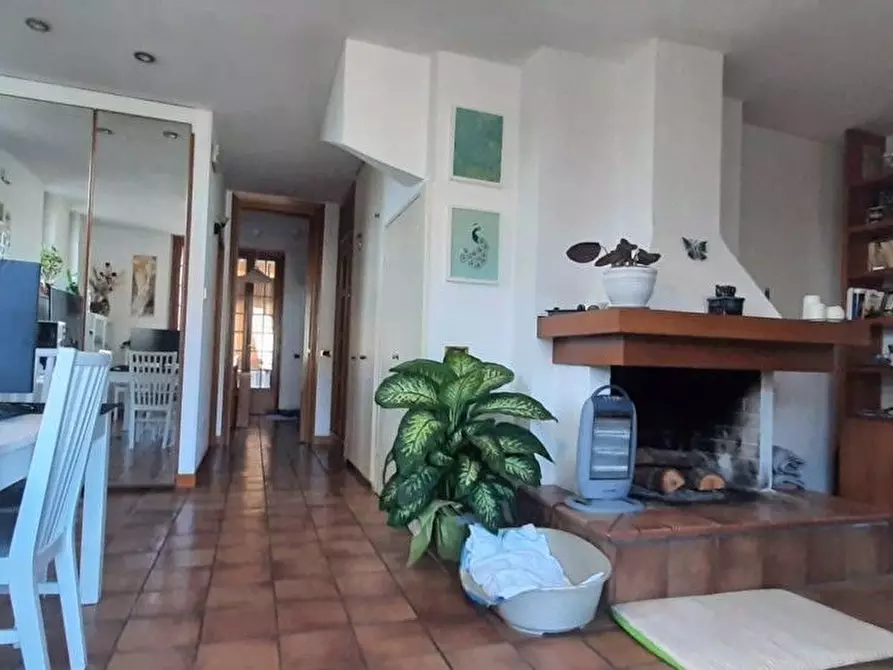 Immagine 12 di Casa bifamiliare in vendita  in Via della Repubblica, 26 a Tortoreto