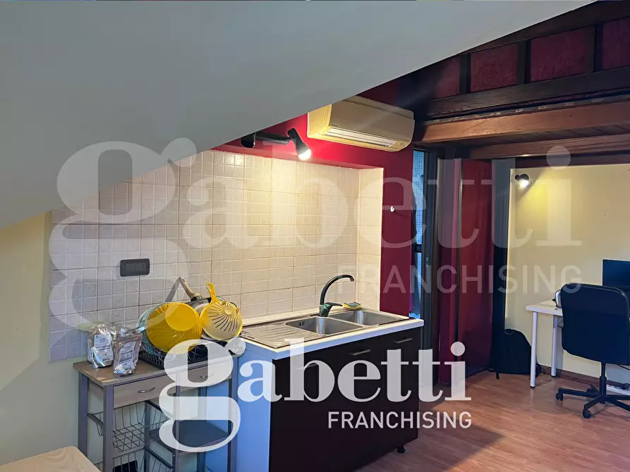 Immagine 1 di Appartamento in vendita  in Via Luzzatti, 29 a Torino
