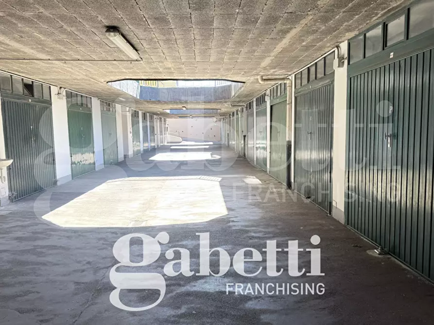 Immagine 25 di Appartamento in vendita  in Via Luzzatti, 29 a Torino