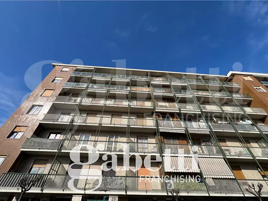 Immagine 23 di Appartamento in vendita  in Via Luzzatti, 29 a Torino