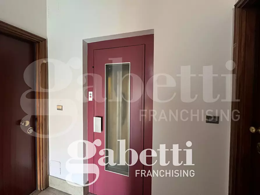 Immagine 19 di Appartamento in vendita  in Via Luzzatti, 29 a Torino