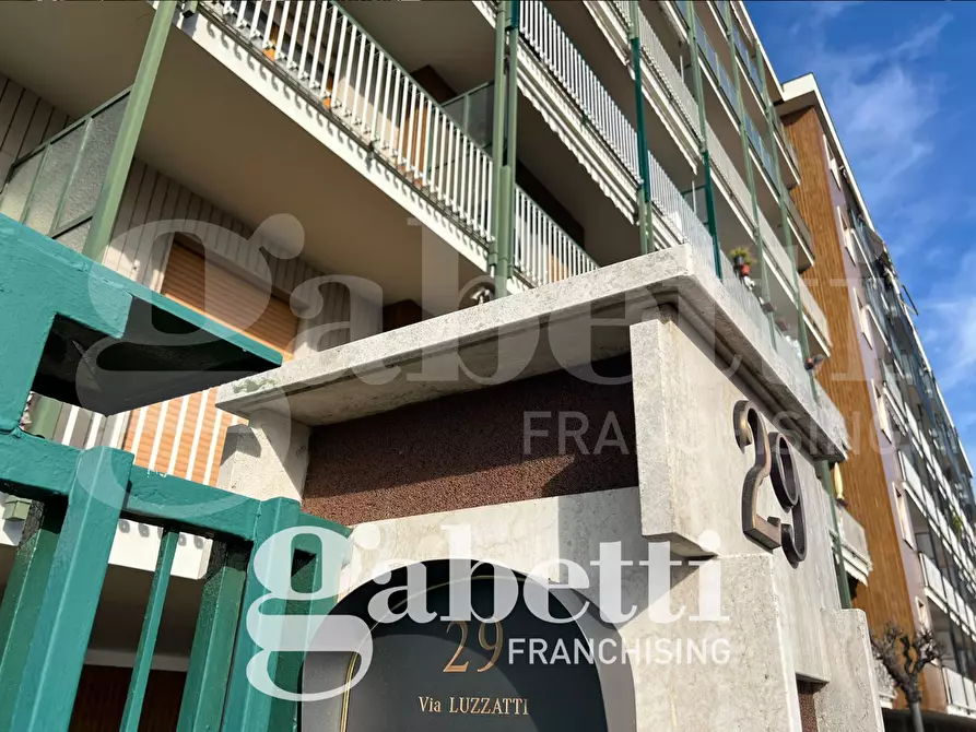 Immagine 20 di Appartamento in vendita  in Via Luzzatti, 29 a Torino