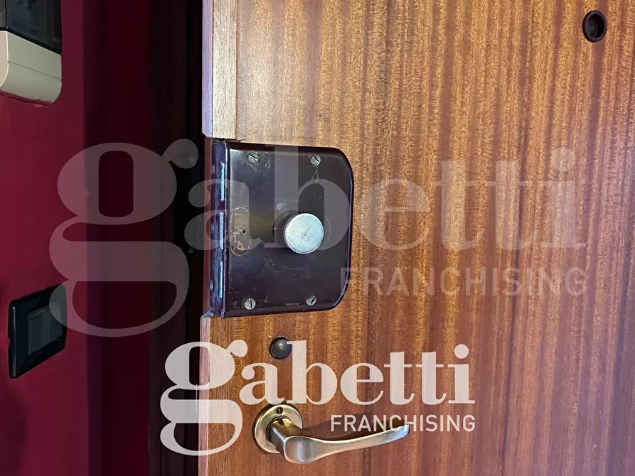 Immagine 16 di Appartamento in vendita  in Via Luzzatti, 29 a Torino