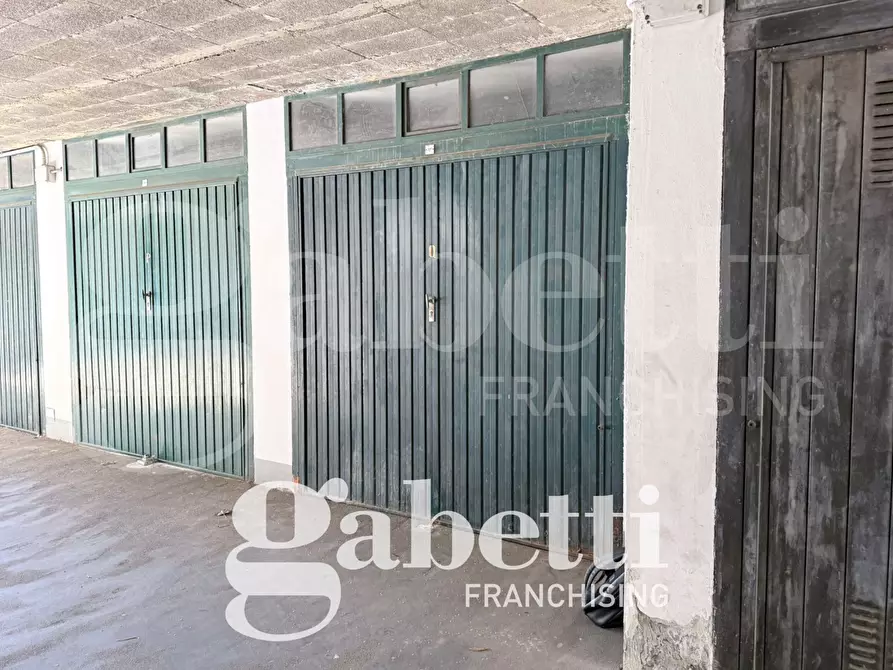 Immagine 26 di Appartamento in vendita  in Via Luzzatti, 29 a Torino