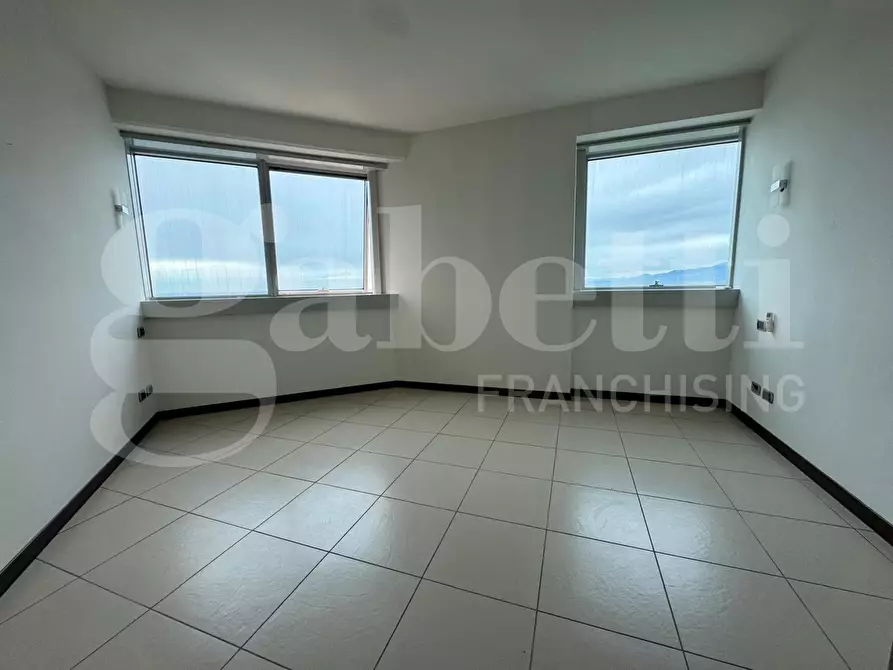 Immagine 11 di Ufficio in vendita  in Via Ufente, 20 a Latina