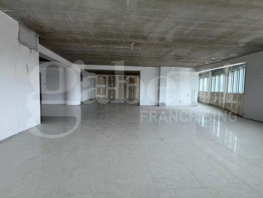Immagine 8 di Ufficio in vendita  in Via Ufente, 20 a Latina