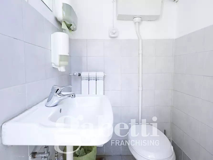 Immagine 14 di Negozio in vendita  in Via Vandalino, 142 a Torino