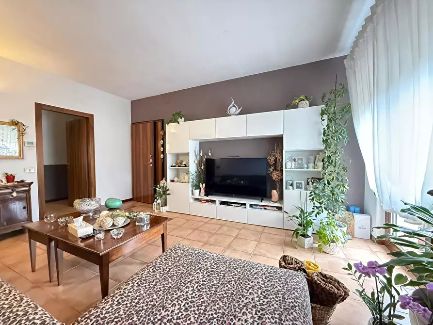 Immagine 6 di Appartamento in vendita  in Viale Teosa, 1 a Chiari