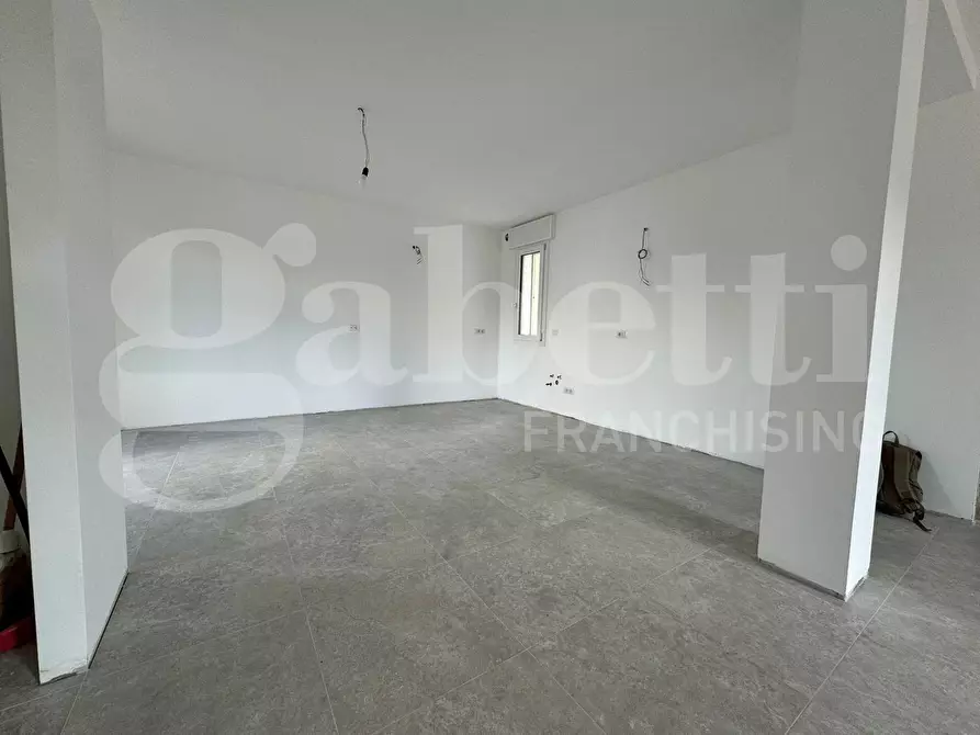Immagine 1 di Appartamento in vendita  in Via SAN PIO X, SNC a Castelfranco Veneto