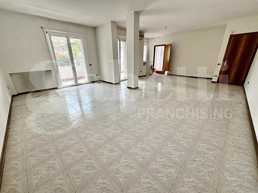 Immagine 2 di Appartamento in vendita  in Via ABRUZZO, SNC a Castelfranco Veneto