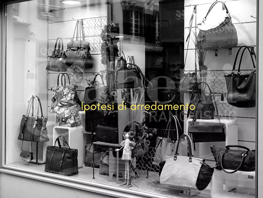 Immagine 7 di Negozio in vendita  in Via CHIOGGIA - CORSO DEL POPOLO, 00 a Chioggia