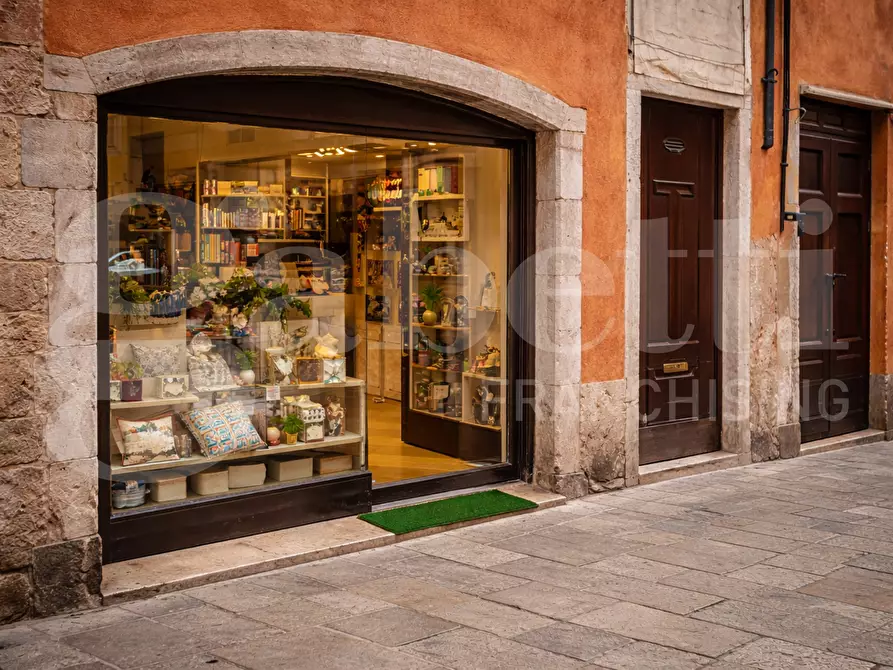 Immagine 2 di Negozio in vendita  in Via CHIOGGIA - CORSO DEL POPOLO, 00 a Chioggia