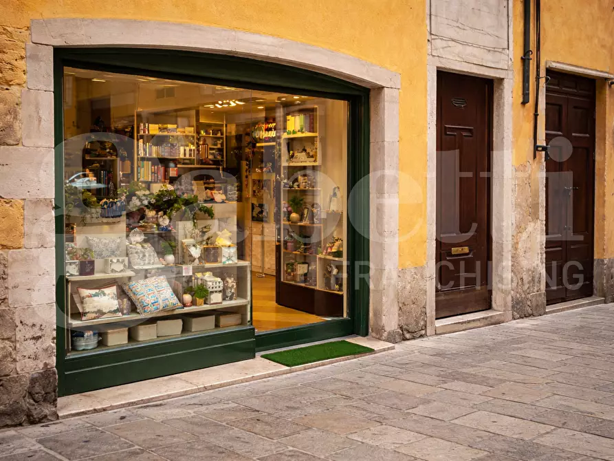 Immagine 16 di Negozio in vendita  in Via CHIOGGIA - CORSO DEL POPOLO, 00 a Chioggia