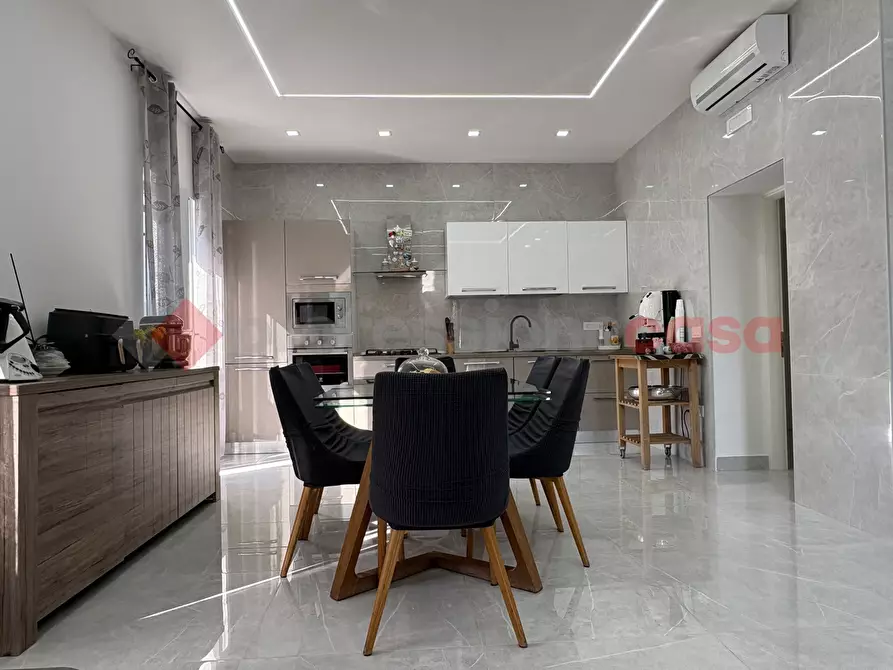 Immagine 27 di Villa in vendita  in Via CASALEGNO, 24 a Terracina