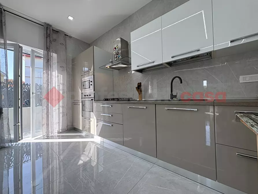 Immagine 16 di Villa in vendita  in Via CASALEGNO, 24 a Terracina