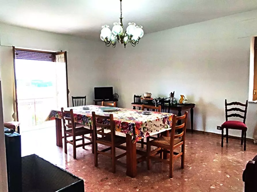 Immagine 18 di Appartamento in vendita  in Via C. BATTISTI, 38 a Girifalco