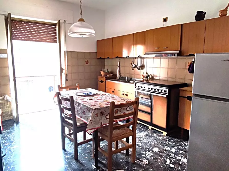 Immagine 7 di Appartamento in vendita  in Via C. BATTISTI, 38 a Girifalco