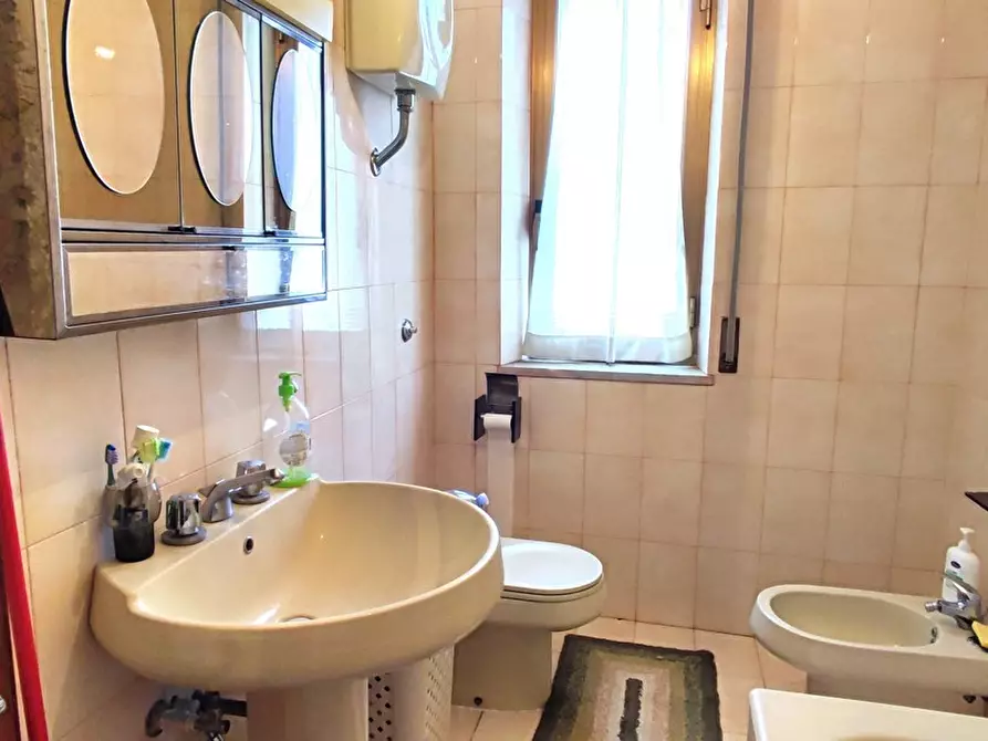 Immagine 23 di Appartamento in vendita  in Via C. BATTISTI, 38 a Girifalco