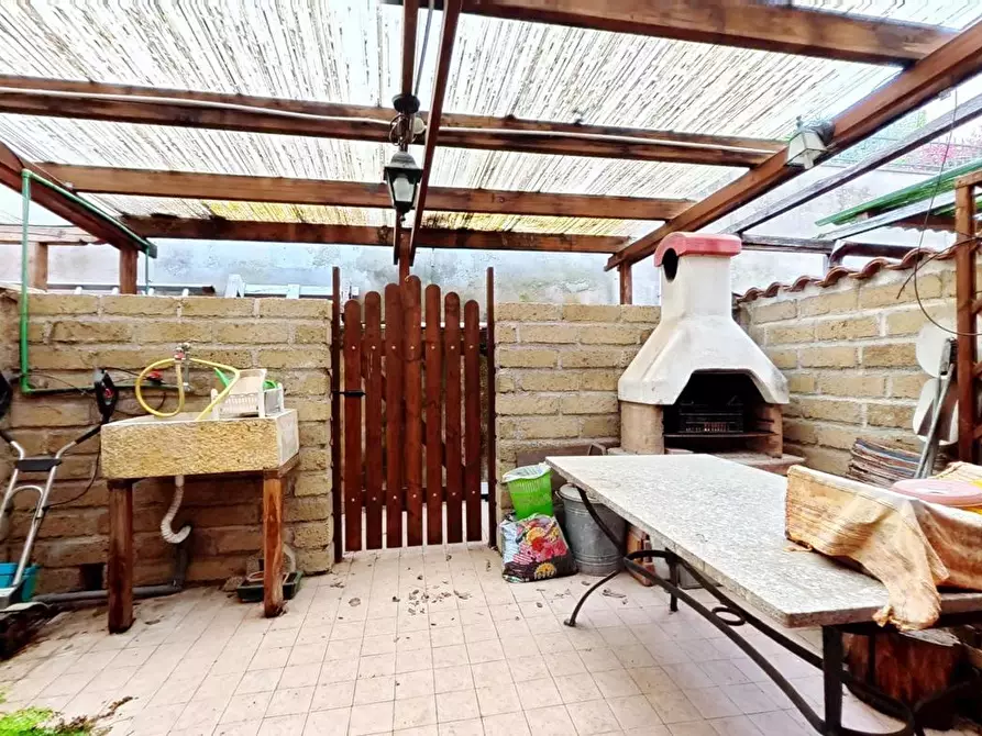 Immagine 25 di Villetta a schiera in vendita  in Via ANGELO VINCO, 3 a Roma