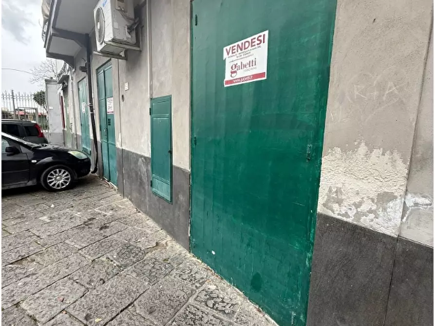 Immagine 1 di Negozio in vendita  in Via Madonna Dell'Arco, snc a Sant'anastasia