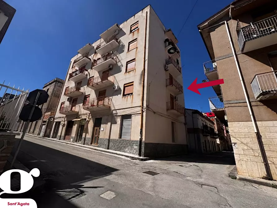 Immagine 13 di Appartamento in vendita  in Via CAIROLI, 6 a Sant'agata Di Militello