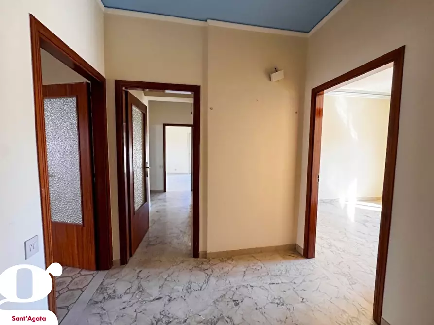 Immagine 11 di Appartamento in vendita  in Via CAIROLI, 6 a Sant'agata Di Militello