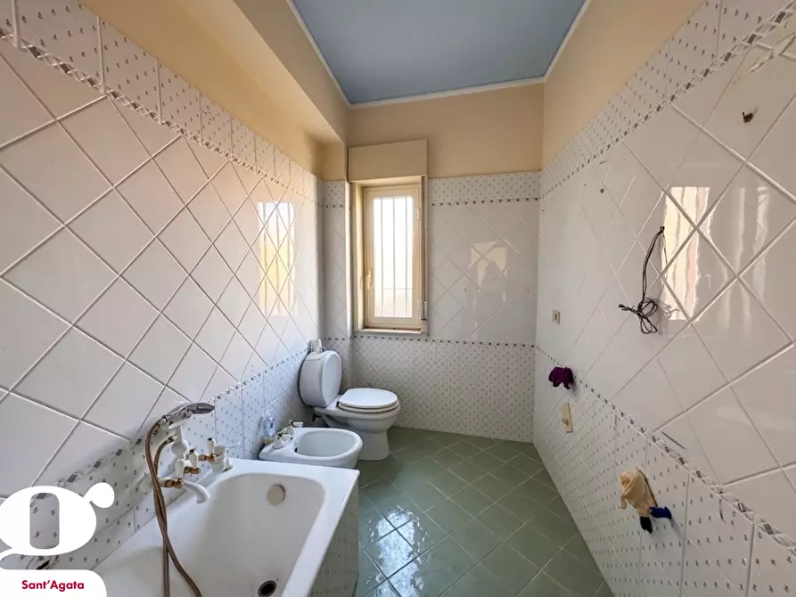 Immagine 10 di Appartamento in vendita  in Via CAIROLI, 6 a Sant'agata Di Militello