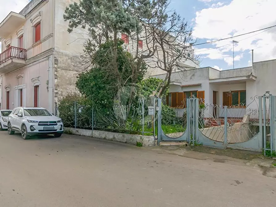 Immagine 1 di Villa in vendita  in Via A. Volta, 37 a Nardo'