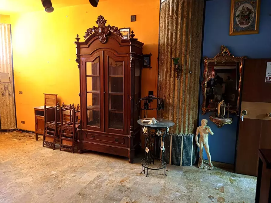 Immagine 7 di Negozio in vendita  in Via catania, 497 a Messina