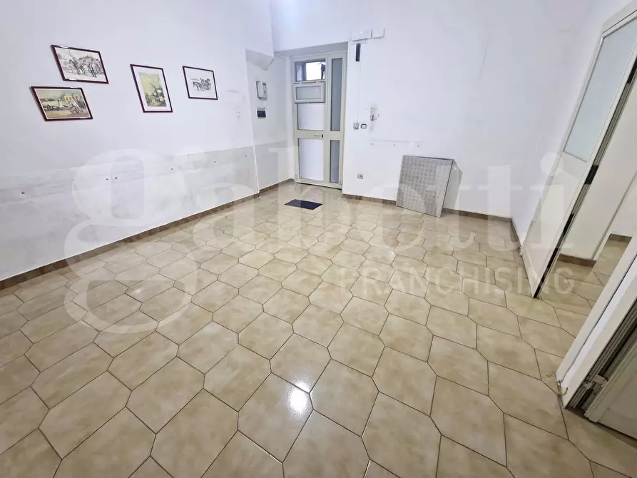 Immagine 5 di Ufficio in vendita  in Via foria a Napoli
