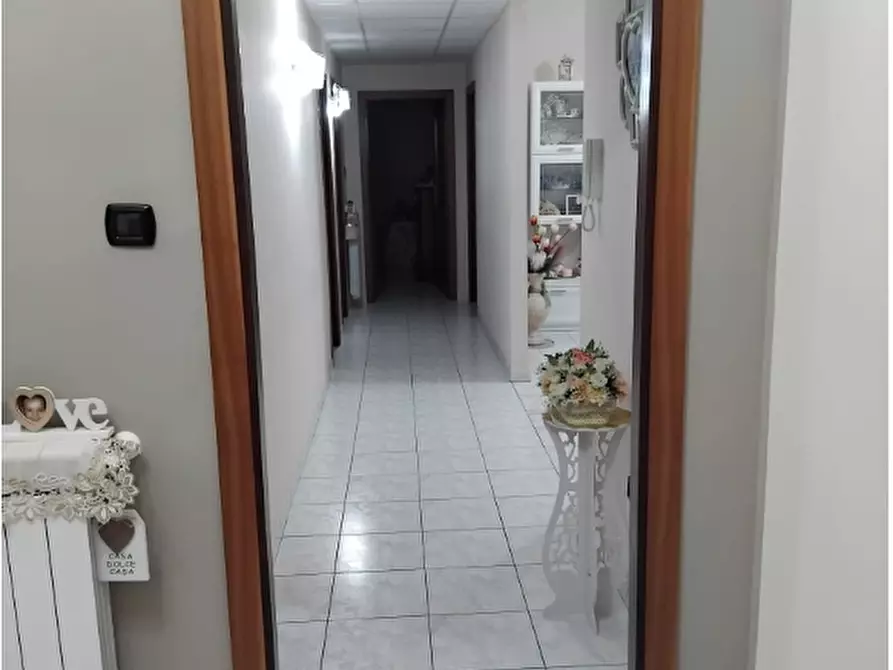 Immagine 8 di Appartamento in vendita  in Via San Giacomo, 72 a Pollena Trocchia