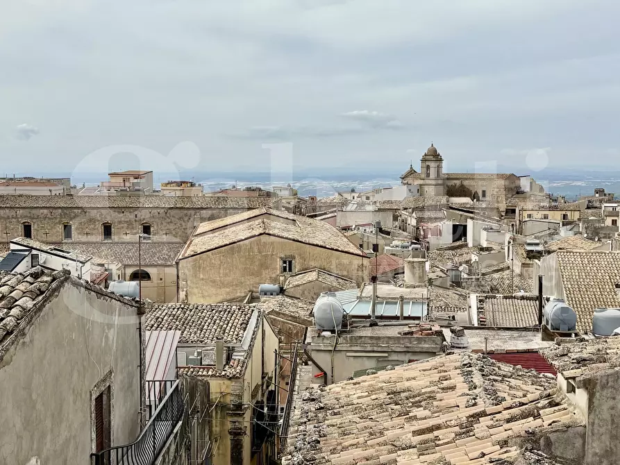 Immagine 22 di Casa indipendente in vendita  in Via Castello, 25 a Chiaramonte Gulfi