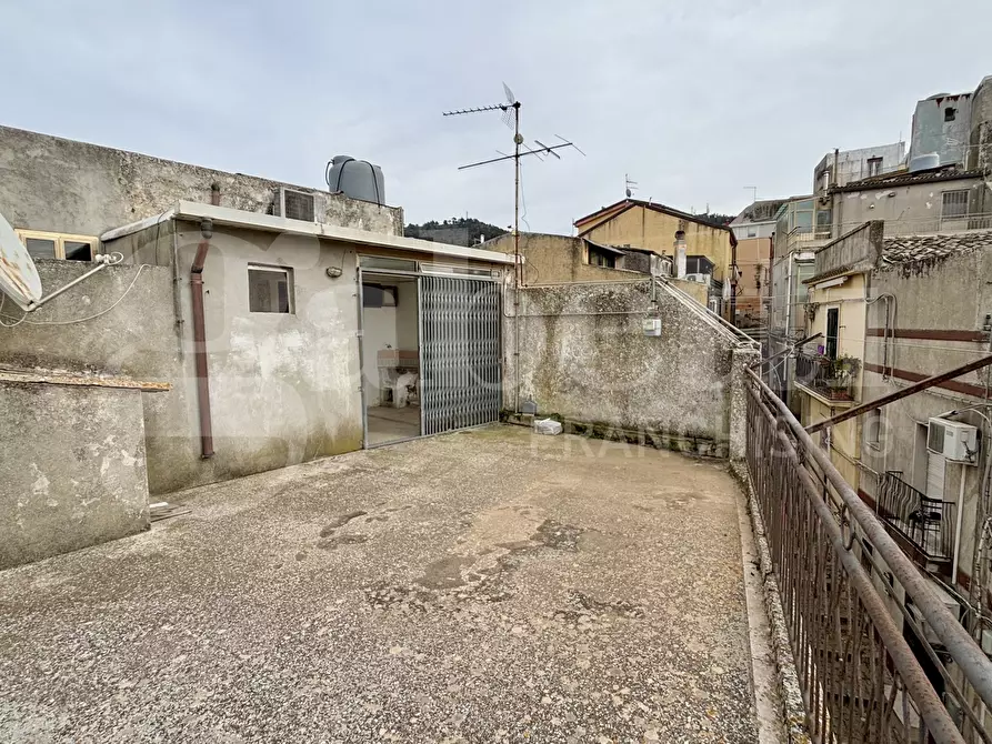 Immagine 21 di Casa indipendente in vendita  in Via Castello, 25 a Chiaramonte Gulfi