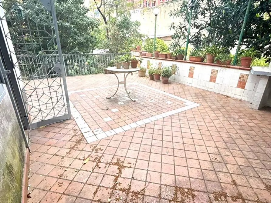 Immagine 12 di Appartamento in vendita  in Via San Carlo Alle Mortelle a Napoli