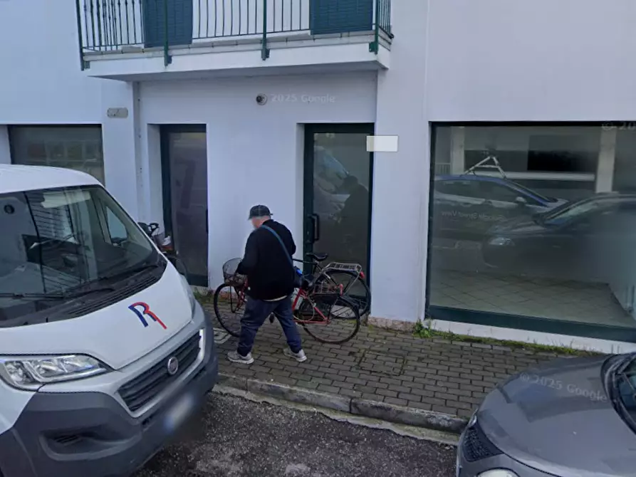 Immagine 1 di Negozio in vendita  in Via Boscochiaro Via Chiara Rovelli, 3 a Cavarzere